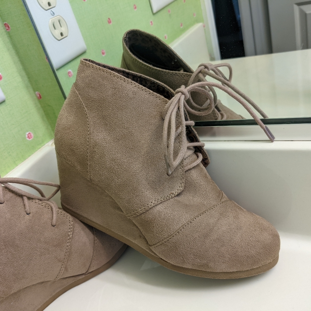 MARCOREPUBLIC WEDGE BOOTIES SZ 7.5